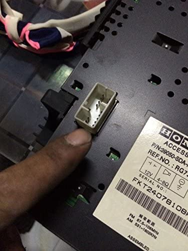 [AUSTRALIA] - Honda USB Aux Interface Adapter - Charge & Play for Accord (2003-2011), CRV (2005-2011), Pilot (2006-2011), Odyssey (2005-2011), Civic (2006-2011) and More 
