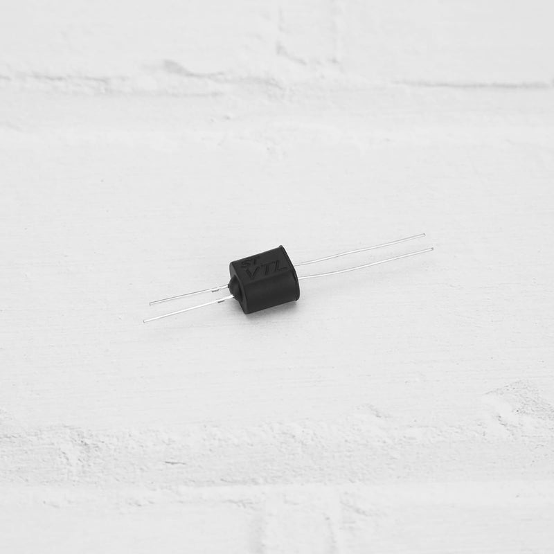 YINETTECH VTL5C3 Optocoupler VTL5C DIP-4 Audio Optocoupler (Vactrols) Linear Opto Isolator Suitable for Many Guitar Pedals and Amplifier Tremolo / Vibrato Circuits Pack of 4
