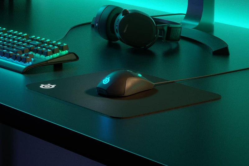 SteelSeries QcK Gaming Surface - Medium Cloth - Optimized For Gaming Sensors Classic Black