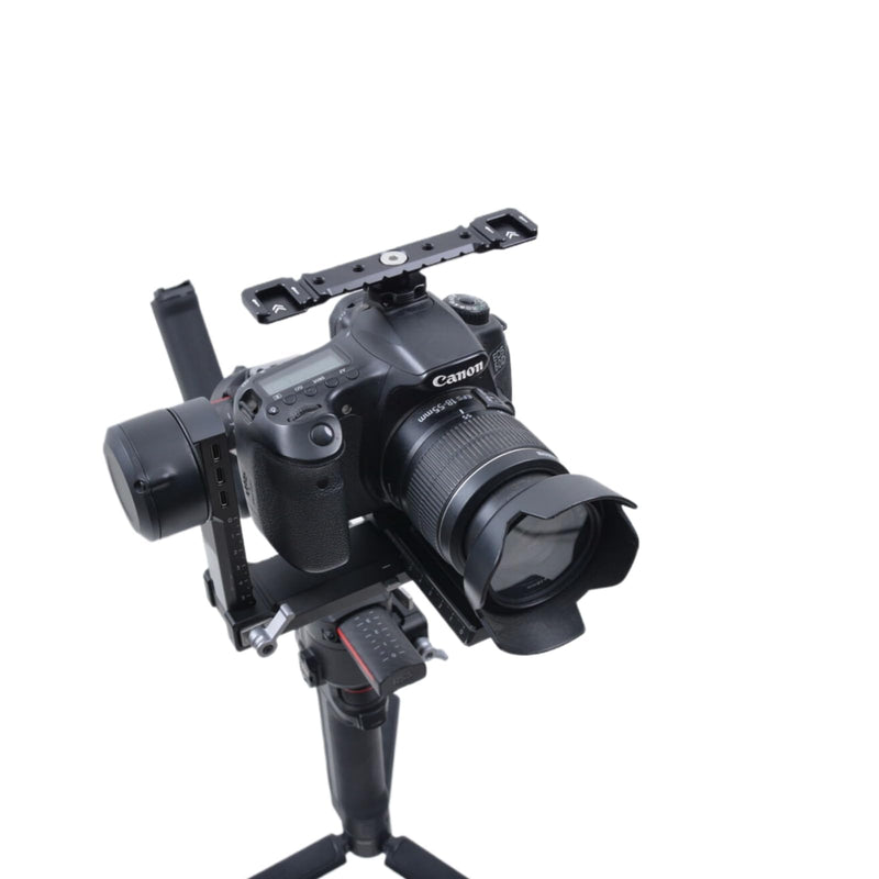 Dual Cold Shoe Mount Bracket, Camera Cold Shoe Extension Mount Aluminum Alloy Dual Cold Shoe 1/4"-20 Thread Holes Cable Slot for Flash LED Video Light Microphone Camera Camcorder