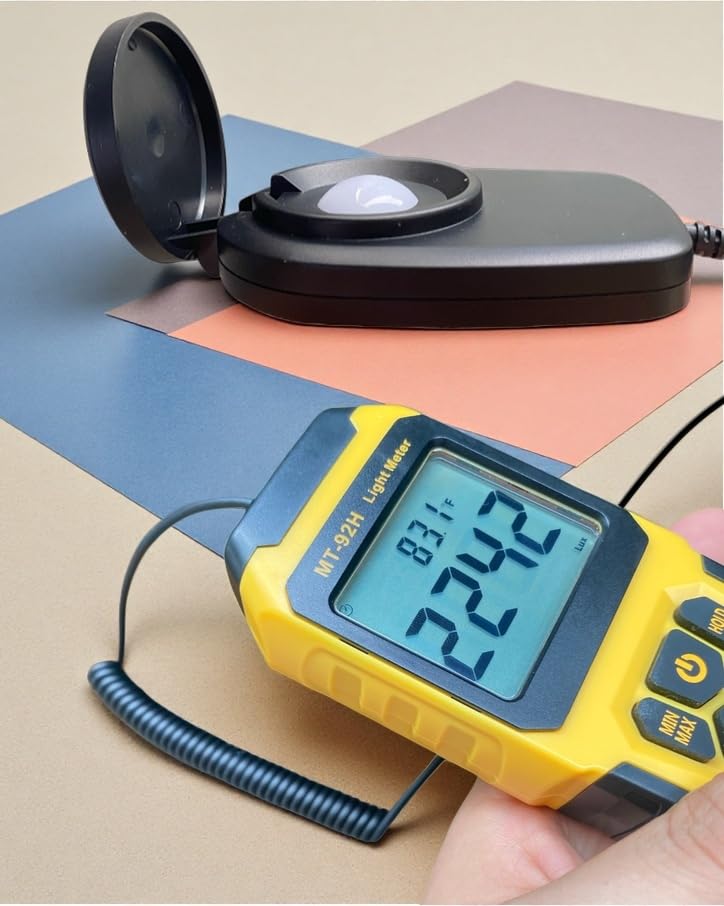 [AUSTRALIA] - MT-92H Light Meter with Split Sensor Lux/Foot Candles Meter 500ms Refresh Rates Range up to 200,000 Lux Switchable Backlight Temperature Measurer 14℉-140℉ 
