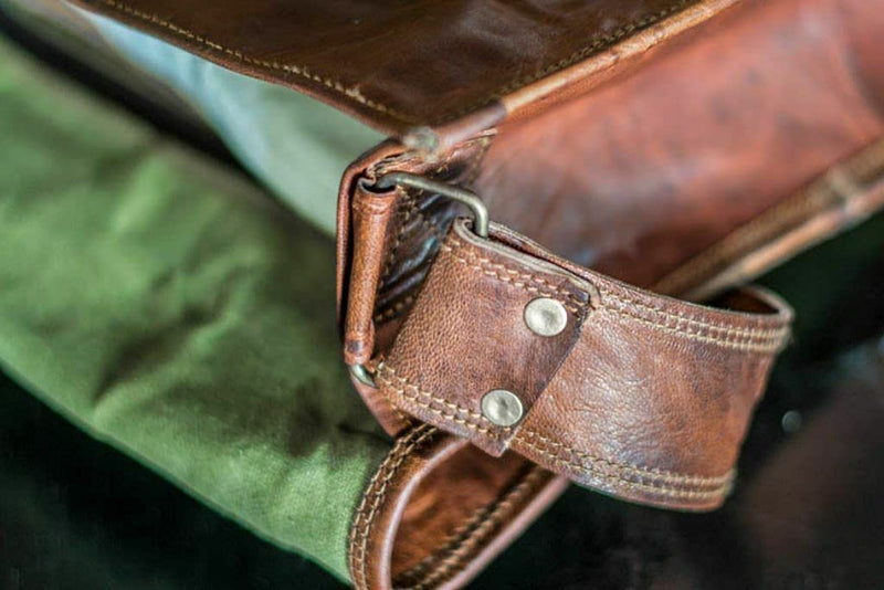 11 inch Small Crossbody Shoulder Genuine Leather iPad/Tablet Vintage Messenger Bag For 10.5 inch iPad Pro for Women & Men Simple