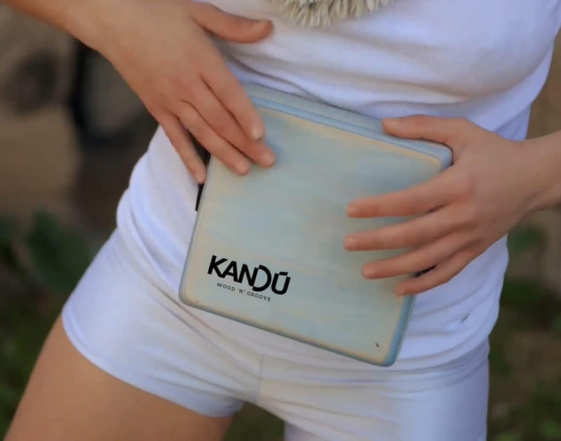 The Kandu Mashbox - is the first-ever wearable drum shaker,small Cajon designed to meet the needs of every percussionist (Black) Black