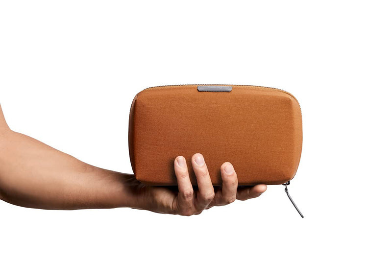 Bellroy Tech Kit (Tech Accessories Organizer Pouch, Zipper Closure Design, Stores Power Bank, Phone Charger, Cables & More, Internal) Bronze
