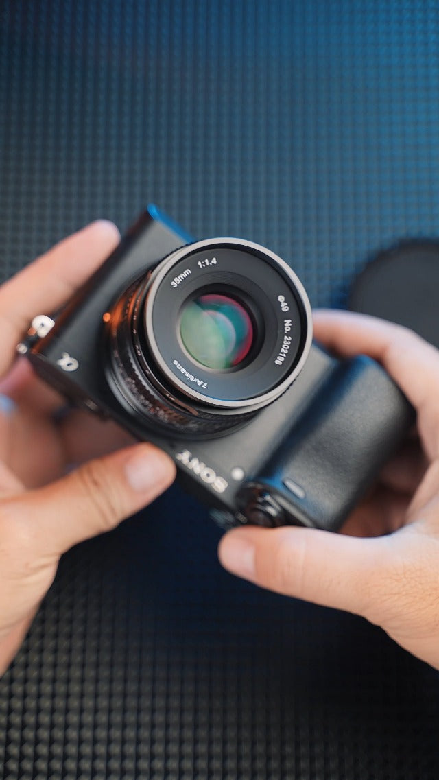 7artisans 35mm F1.4 Mark II APS-C Manual Focus Fixed Lens Large Aperture for Sony E Mount Mirrorless Cameras A6500, A6300, A6100, A6000, A5100, A5000, A9, NEX 5, 5T, 5R, 6 Sony E mount(Black)