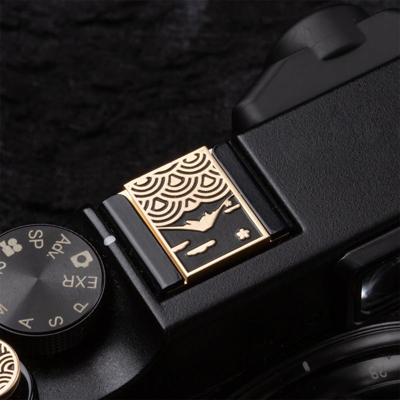 [AUSTRALIA] - Wave Pattern Camera hot Shoe Cover Camera Shutter Button for Fujifilm X-T50 X-S20 X-S10 X-T4 XT30 for Nikon Z6iii Z7 Z30 Z50 ZF (Brass YH Cover) Brass YH Cover 