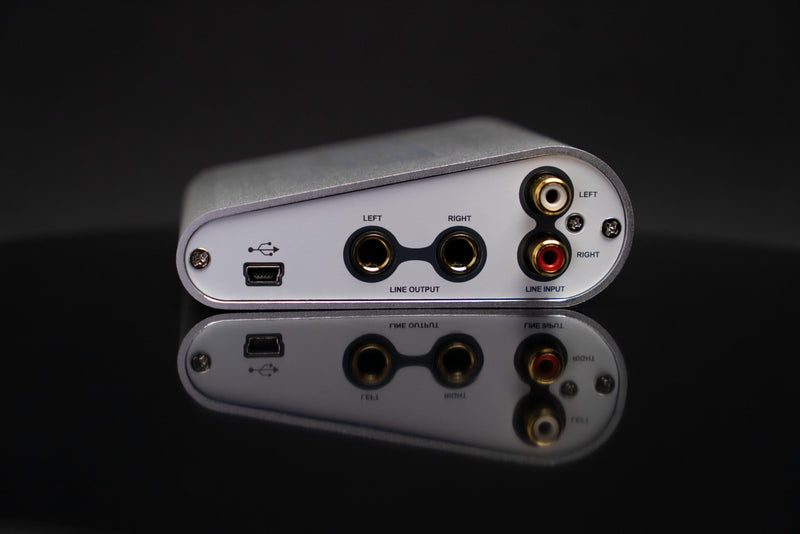ESI MAYA22 | Professional USB Audio Interface for PC and Mac with XLR, RCA, and DI Inputs, Podcasting, and Streaming, Perfect for Guitarists and Vocalists, Music Production Software Included MAYA22 USB