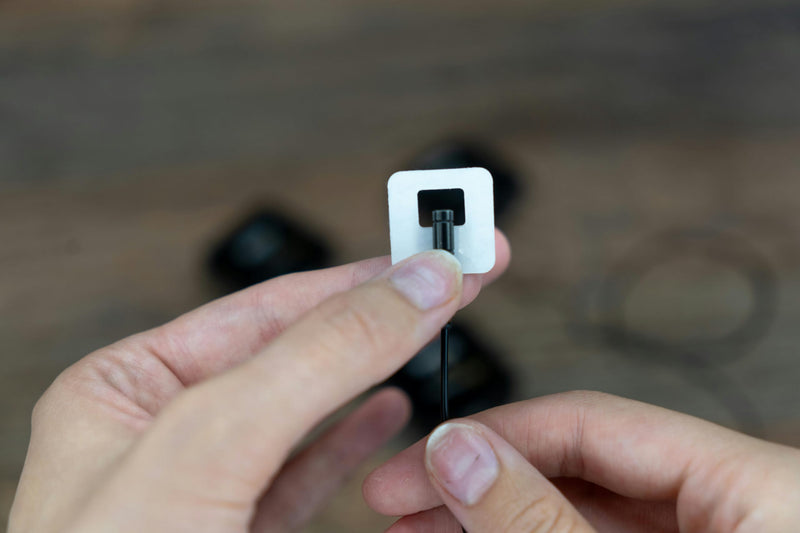 Bubblebee Invisible Lav Tape 120 Pieces - Double Sided Lavalier Mic Tape for Lavalier Microphones - Invisible Body Tape for Content Creators, Videographers, Audio Engineers & Filmmakers