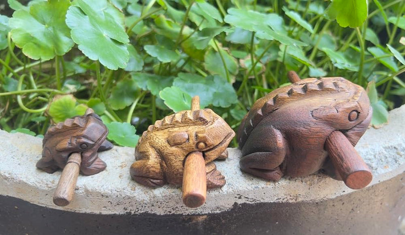 Guiros Percussion Instruments Wooden Frog 3 Piece Set of 4 Inch, 3 Inch, 2.5 Inch, Wooden Frog Musical Instrument (Vintage Style) Vintage Style