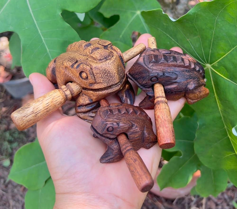 Guiros Percussion Instruments Wooden Frog 3 Piece Set of 4 Inch, 3 Inch, 2.5 Inch, Wooden Frog Musical Instrument (Vintage Style) Vintage Style