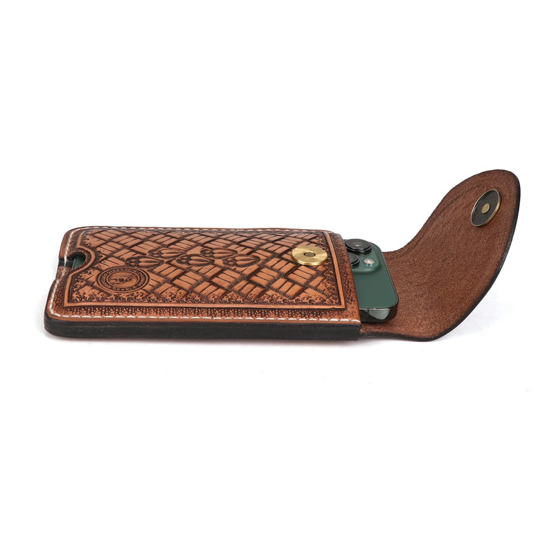 Leather Cell Phone Belt Holster EDC Case Fit for iPhone 17 16 15pro,Pixel | Angled, Horizontal, Vertical Carry,Bottom Push-Hole, Charge Port, Fits Iphone 12–17 Pro, Pixel 10a/10 Pro, Samsung S23/S24