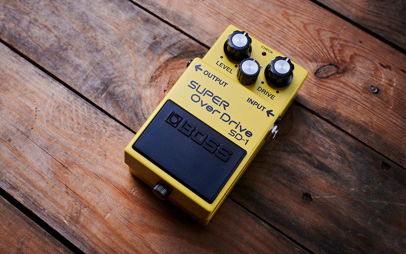 [AUSTRALIA] - Boss SD-1 Super OverDrive Pedal Bundle with Gearlux Instrument Cable, Patch Cable, and Picks Bundle w/ Cable 
