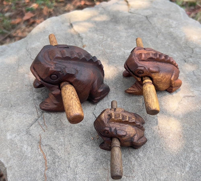 Guiros Percussion Instruments Wooden Frog 3 Piece Set of 4 Inch, 3 Inch, 2.5 Inch, Wooden Frog Musical Instrument (Vintage Style) Vintage Style