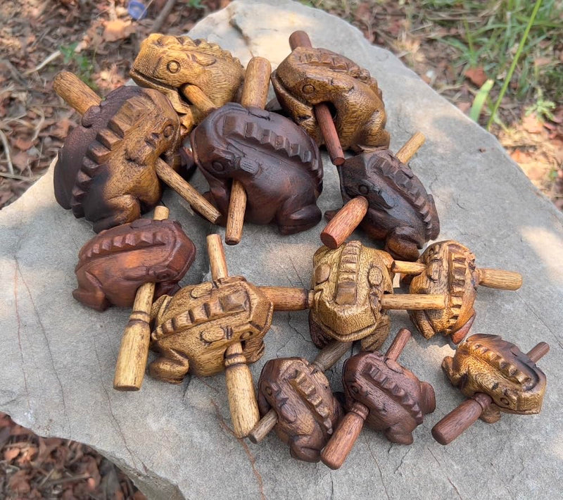 Guiros Percussion Instruments Wooden Frog 3 Piece Set of 4 Inch, 3 Inch, 2.5 Inch, Wooden Frog Musical Instrument (Vintage Style) Vintage Style