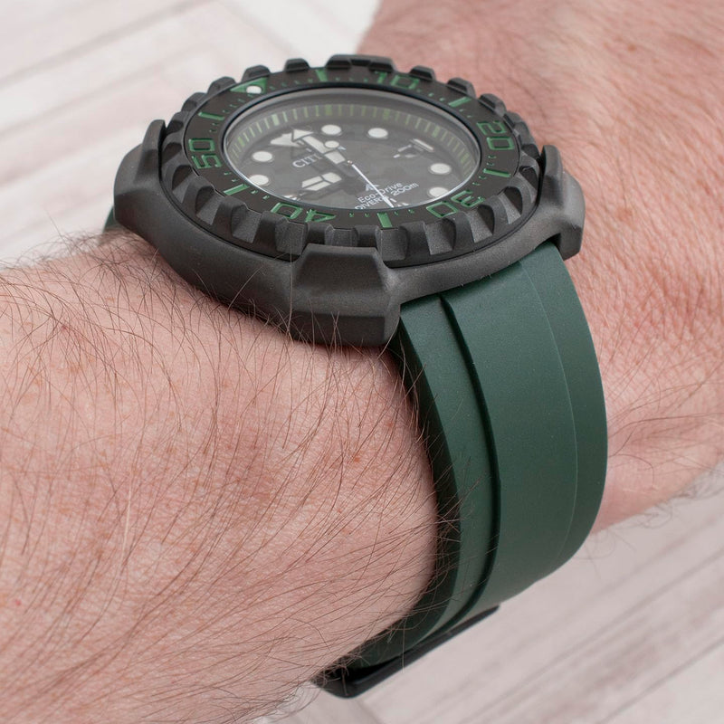 StrapHabit Extra Long Watch Strap for Large Wrists - Quick Release Rubber Band FKM 20mm 22mm Green