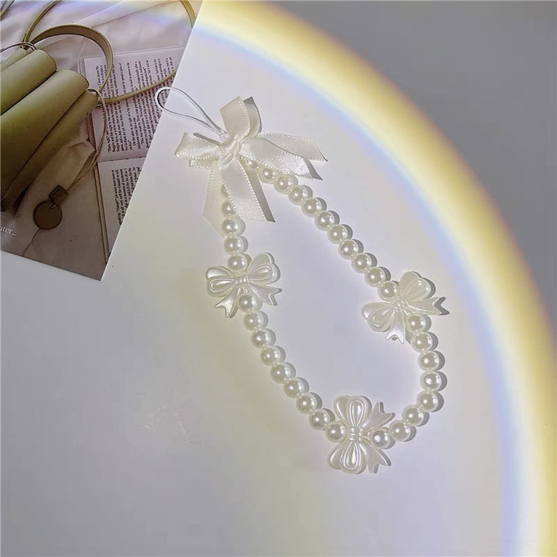 Phone Charms Strap,Pink Cute Phone Charms Aesthetic Love Phone Chain Girl Beaded Phone Strap Pearl Beaded Phone Lanyard Jewelry(pearl butterfly)