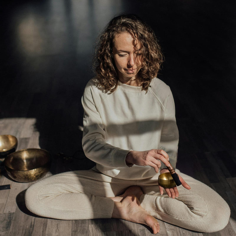 Tibetan Singing Bowl Set (3.15 Inch, copper) - Hand-Hammered, Perfect for Sound Bath, Yoga & Meditation Stress Relief, Comes with Gift Box, Free Palo Santo Wood + California White Sage Type2 Copper Singing Bowl Set with Gift Box Ø3.15 Inch