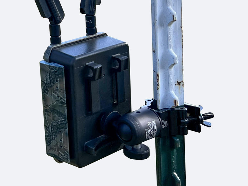 [AUSTRALIA] - Slow Glow Maverick T-Post Camera Mount for Trail Cameras and Solar Panels 360° Adjustable Ball Head for the Perfect Angle 