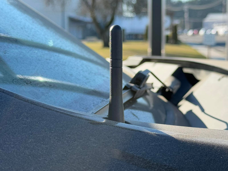 [AUSTRALIA] - CravenSpeed Stubby Antenna Compatible with Chevy Silverado and GMC Sierra 2500HD and 3500HD (2020-2025) | 4 Inches | Short Antenna Replacement | Made in The USA Silverado/Sierra 2500/3500HD 
