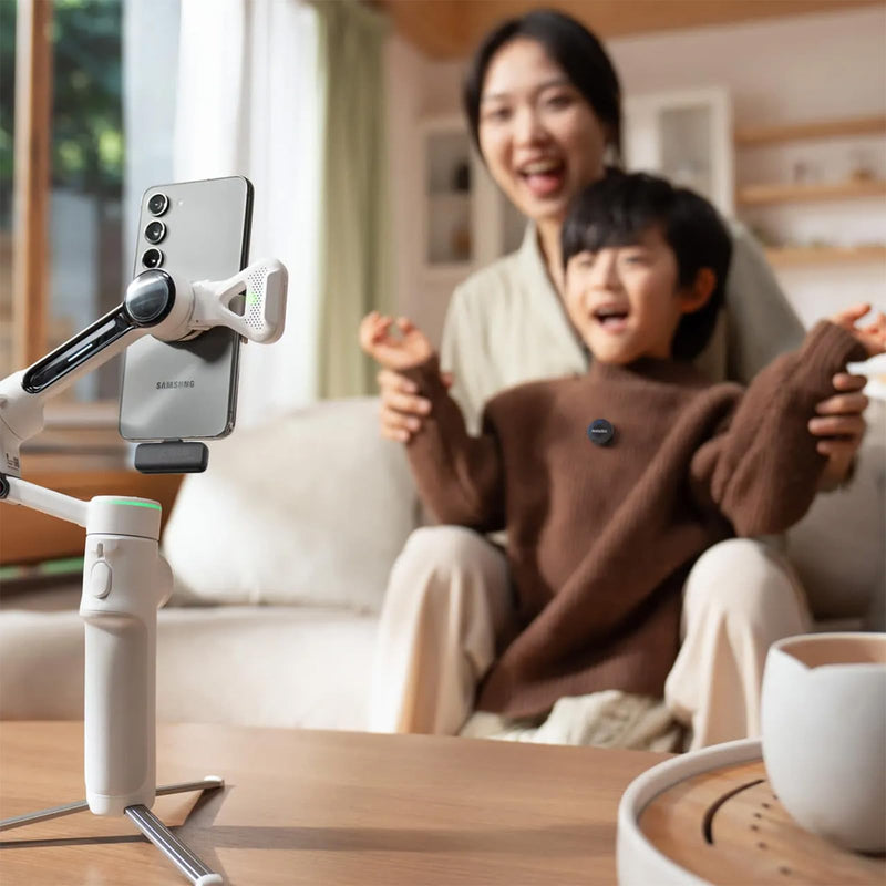 Insta360 Mic Air,Ultralight 7.9g Transmitter, as Compact as a Coin, 48kHz Audio with Built-in Noise Reduction, 10-Hour Battery Life, 300m Range, X5/X4/ACE PRO 2, Flow/Flow 2/Flow 2 PRO((1 TX + 1 RX) 1 TX + 1 RX