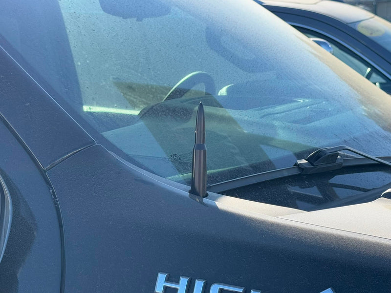 CravenSpeed Bullet Style Stubby Antenna Compatible with Chevy Silverado and GMC Sierra 2500HD and 3500HD (Model Years 2020-2025) | 5.4 Inches | Short Antenna Replacement | Made in the USA Silverado/Sierra HD 2020-2025