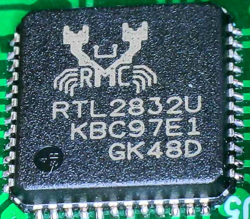 Blue R820T2 RTL2832U, 0.5 PPM TCXO ADS-B SDR w/Amp and 1090 Mhz Filter, Antenna & Software on Industrial MicroSD