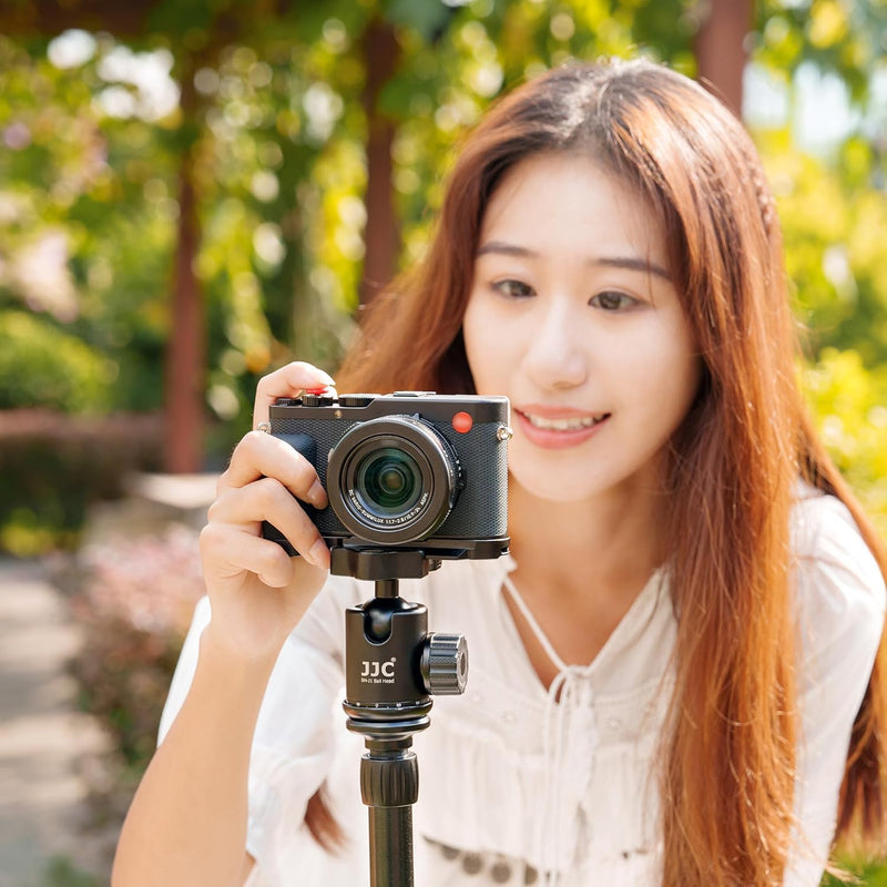 [AUSTRALIA] - D-LUX8 Handgrip, L-Shape Bracket Handle for Leica D-LUX8 D-LUX 8 Camera, with Built-in Arca Quick Release Plate & Battery Compartment Opening, DLUX8 Hand Grip Holder Anti-Slip Microfiber Pads Design 