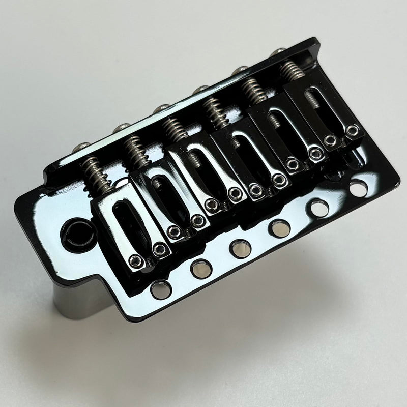 10.5mm Electric Guitar Bridge 6 Point tremolo bridge Zinc Alloy Block Saddles Stainless Steel Plate Compatible with Stratocaster Start Guitar Replacement Parts (Glossy Black)