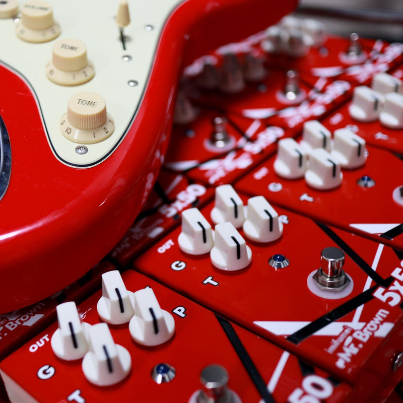 [AUSTRALIA] - Hand-made distortion Pedal, classic High Gain distortion Guitar Pedal from Crunch to Heavy Metal, True Bypass, DC 9V, Pedal for Electric Guitar RED 
