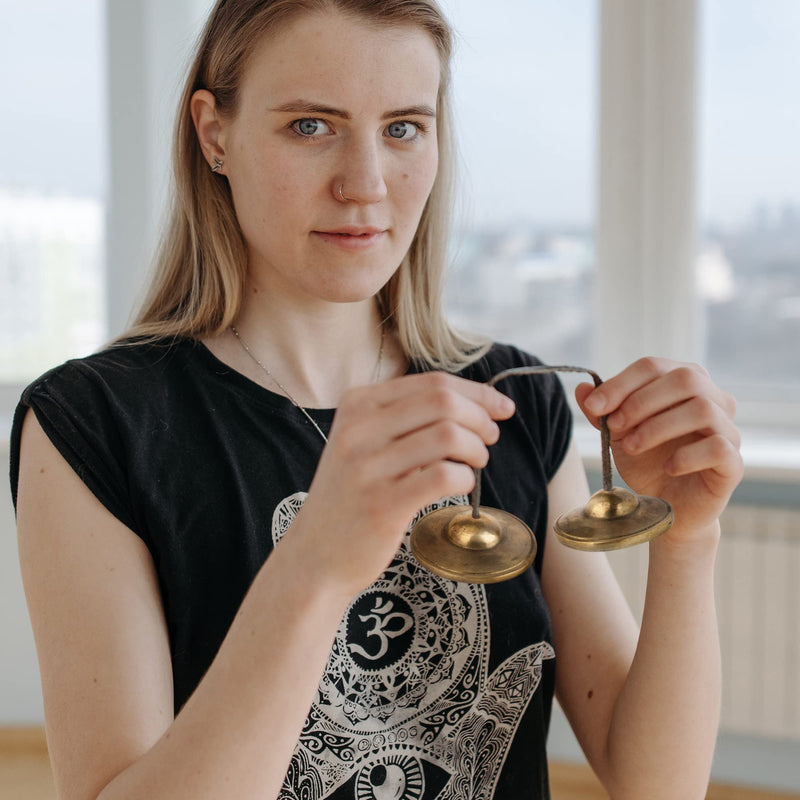ZenBless Tibetan Tingsha Cymbals, with Storage Box and Fabric Case, Meditation Brass Chime Bells, Low and Mellow Voice for Spiritual Healing Mindfulness, Yoga Buddhist, Relaxation Musical Instruments Small-2.6 in(6.6cm)