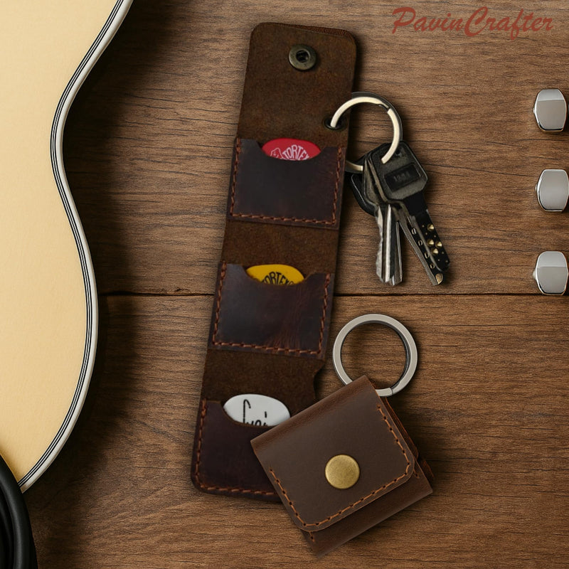 [AUSTRALIA] - Leather Guitar Pick Holder Case – Handmade Brown Guitar Pick Sleeve, Keychain Pick Bag, Gift for Guitarist, Pick Organizer Pouch (Brown) 