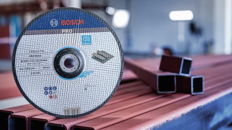 Bosch Professional 1x Standard for Metal Trennscheibe (für Metall, Ø 230 x 2,5 x 22,23 mm, Gekröpft, Zubehör Winkelschleifer) Diameter 230 x 2.5 x 22.23 mm