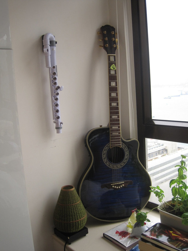 Nuvo Wall Hanger (1) (Clarinéo, Flute or jSax)