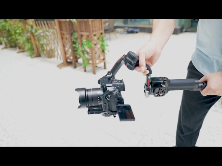 NICEYRIG GH7 GH6 Camera Cage for Panasonic Lumix GH7/GH6, DSLR Stabilizer Videomaking Rig Streamline Full Cage with Comfortable Grip, Quick Release Bottom Plate for Arca-Standard - 518