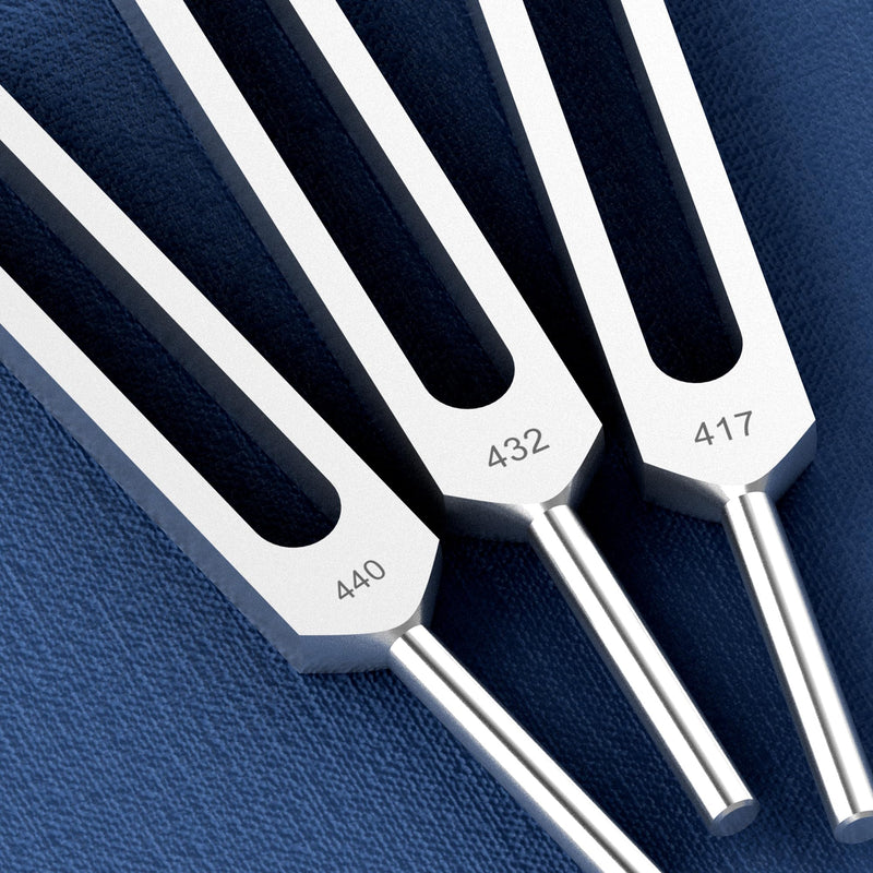 440Hz, 432Hz, 417Hz Aluminum Alloy Tuning Fork with Resonance Box and Wooden Hammer，3 pcs tuning fork Suitable for Sound Therapy, Yoga, Relaxation and Meditation