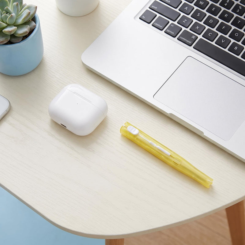 4pcs Mobile Phone Retractable Cleaning Set, Multi-Functional and Earphone Cleaning Kit, Easy to Store and Carry Design, Suitable for Different Phone