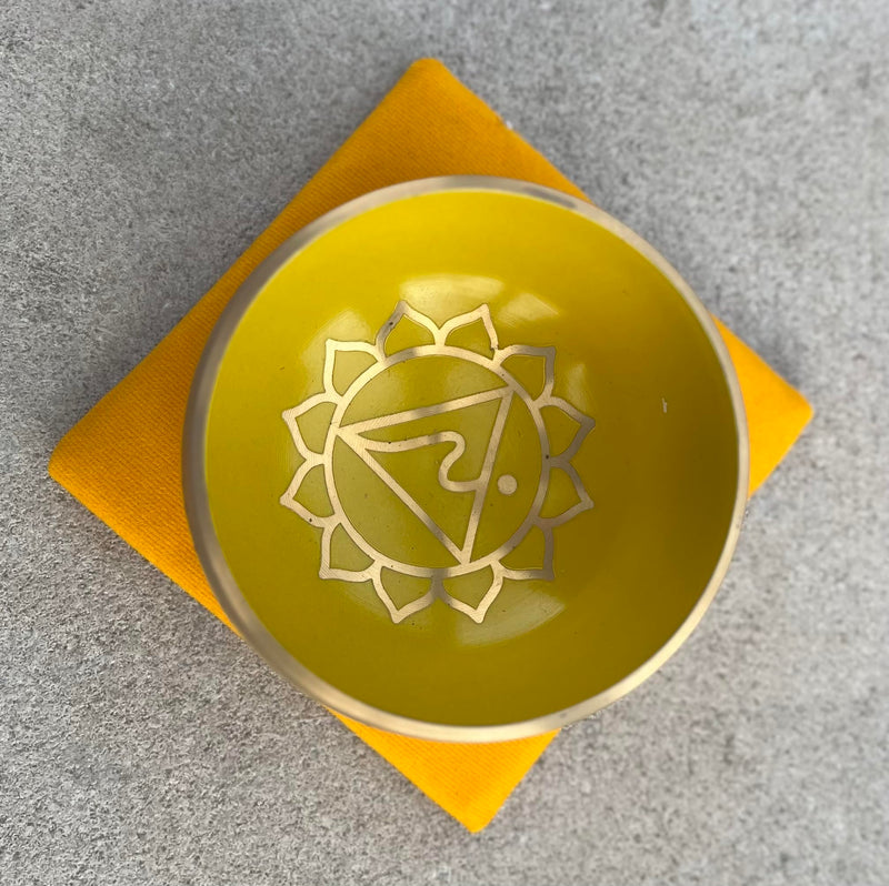 [AUSTRALIA] - DharmaObjects Tibetan Solar Plexus Chakra Premium Palm Size Singing Bowl Gift Box Set Yellow 