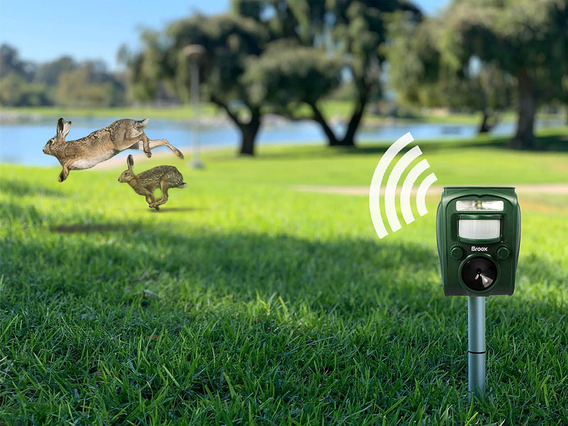 Broox 2026 Upgraded Solar Animal Repellent, Cat Repellent Outdoor, Squirrel Repellent, Deer Repellent, Ultrasonic pest Repeller, Waterproof IP 65, Motion Detection, Dog, Raccoon, Skunk, Rabbit, Rodent