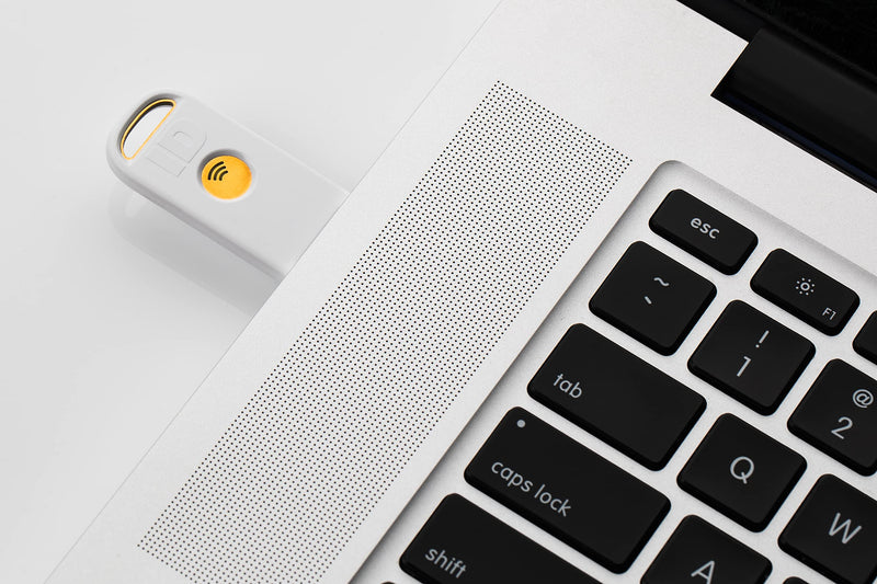 Identiv uTrust FIDO2 NFC+ Security Key USB-A (FIDO2, U2F, PIV, TOTP, HOTP, WebAuth)