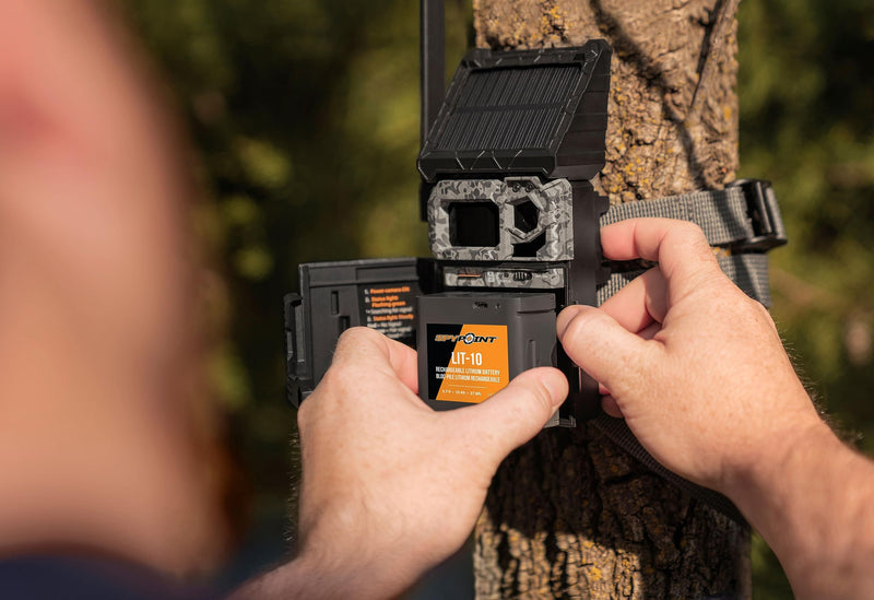 SPYPOINT LIT-10 3.7V Rechargeable Lithium Battery LINK-MICRO | CELL-LINK 10 200mAh for Cellular Trail Cameras with Charging Power Cable Included | Cell Cameras for hunting Lithium Battery