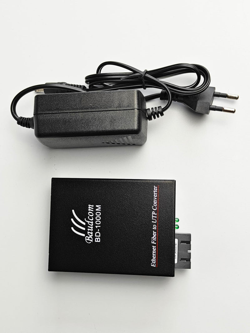 Gigabit SingleMode Fiber to Ethernet Media Converter, Dual SC Fiber, Up to 20KM,1000Base-LX to 10/100/1000Base-Tx Gigabit SMF Fiber SC to Copper RJ45 Ethernet Converter - 1 Unit