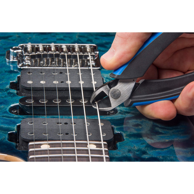 MusicNomad GRIP Winder/Cutter/Puller/10mm Wrench All in One Premium String Changing Kit for all Guitars & Basses (MN295)