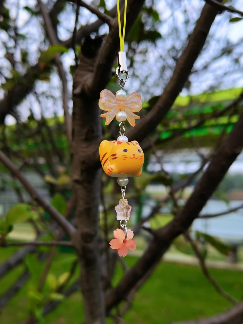 Cute Lazy Cat Phone Charm Bow Flower Fish Butterfly Beaded Aesthetic Keychain Charm Phone Charm Accessories pink