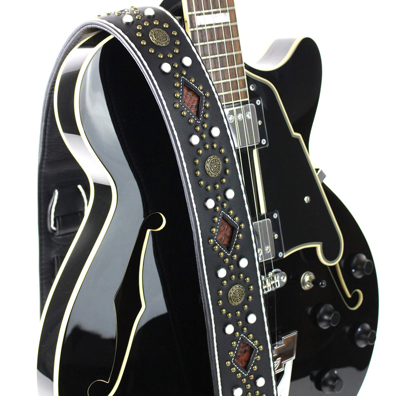 [AUSTRALIA] - Walker And Williams GTR-20-WHT Sedona Special Premium Black Padded Guitar Strap With White Stitching Brass Studs & Rivets For Acoustic, Electric, And Bass Guitars 