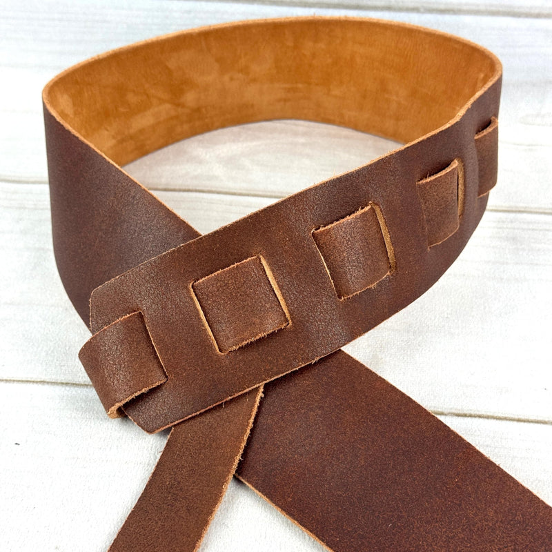 [AUSTRALIA] - Walker & Williams STR-07 Distressed Brown “Bomber Jacket” Finish Italian Leather Guitar Strap For Acoustic, Electric, And Bass Guitars 