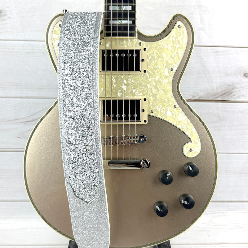 Walker & Williams WW-GL-108 Aria Glow Silver Super Sparkle Glitter Bomb Padded Guitar Strap White Glove Leather Back For Acoustic, Electric, And Bass Guitars