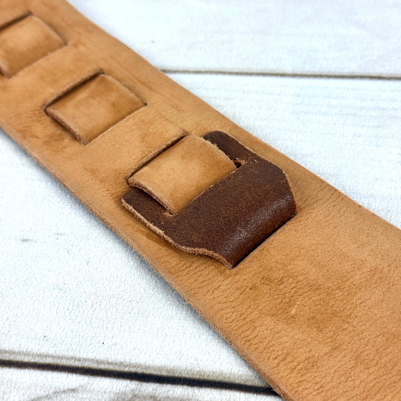[AUSTRALIA] - Walker & Williams STR-07 Distressed Brown “Bomber Jacket” Finish Italian Leather Guitar Strap For Acoustic, Electric, And Bass Guitars 