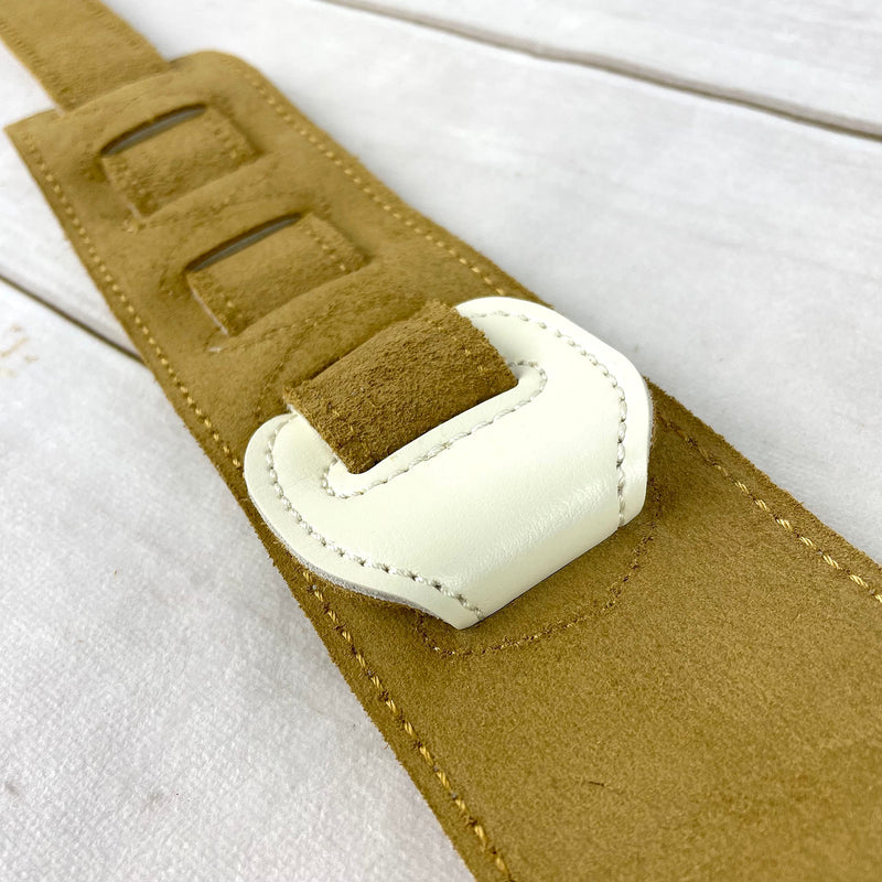 Walker & Williams C-44-WHT Aged White Premium Grain Leather Padded Guitar Strap 3" Wide With Nickel Conchos For Acoustic, Electric, And Bass Guitars