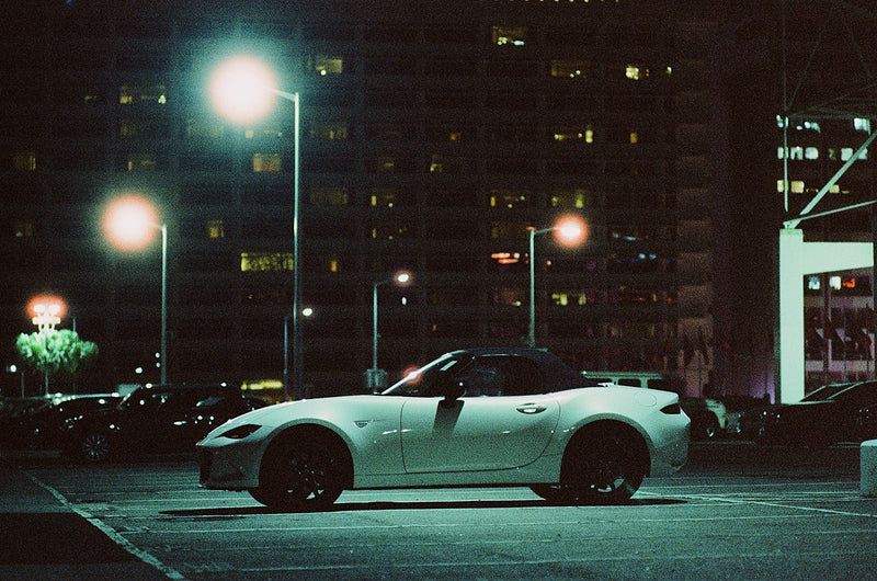 Amber 800 35mm Color Negative Cine Film, 27 Exposures, ISO800, 135, Cinematic, Motion Picture Style