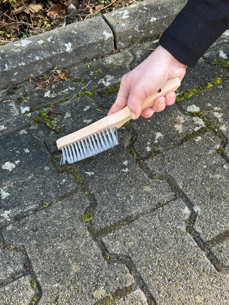 ROTHENBERGER Industrial Scratching Brush Weed Wire Brush Grill Brush Metal Brush Fillet Brush Hand Wire Brush 3 Rows 28 cm Long with Wooden Handle Weed brush
